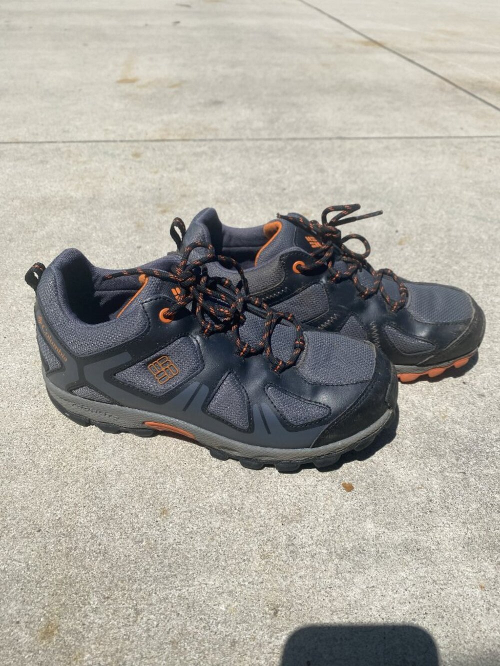 Columbia Hiking Shoes Boys 5